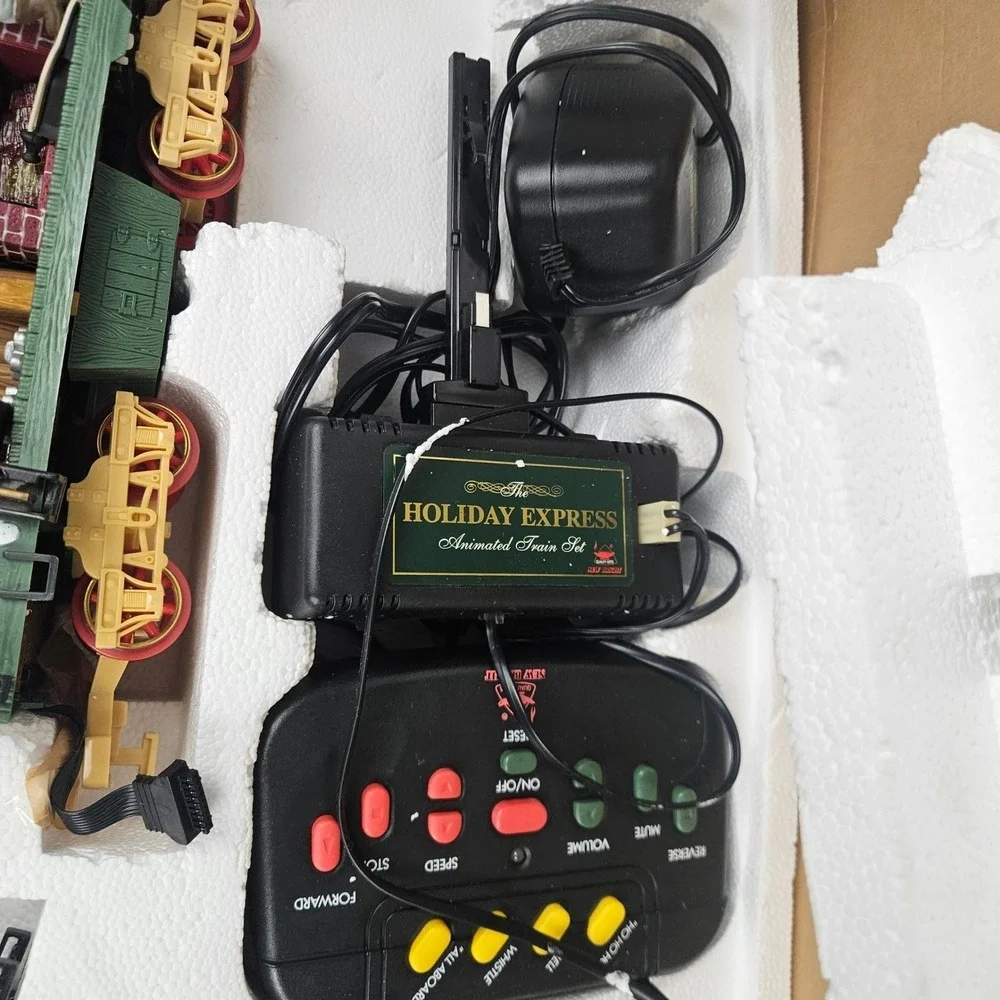 New Bright Musical Holiday Express Electric Animated‎ Train Set No. 386 Santa Fe